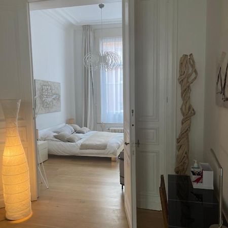 Apartment In Trendy Chatelain Center Brussels Area Little Garden Internet Wifi Екстер'єр фото